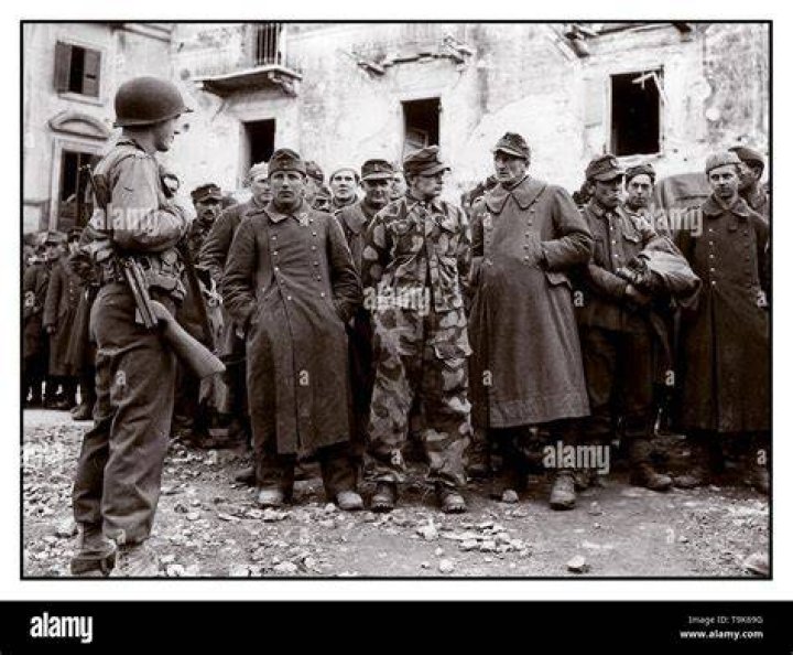 What did Italy do to prisoners in ww2?