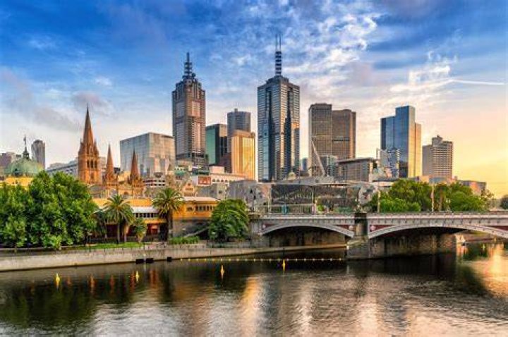 Who is Melbourne's sister city?