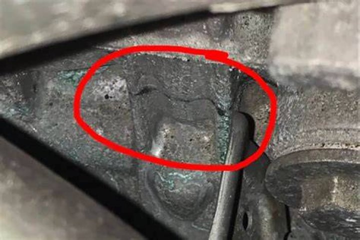 Will a cracked engine block leak coolant?